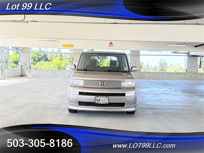 Used 2005 Scion xB FWD image 10