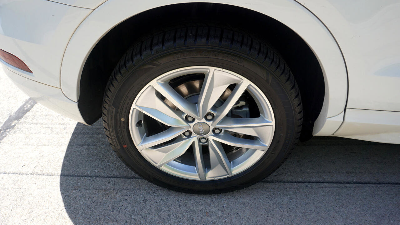 Used 2018 Audi Q3 2.0T Premium Plus w/ Premium Plus Package image 9