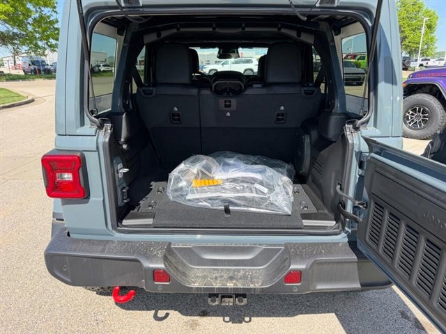 New 2026 Jeep Wrangler Unlimited Rubicon AWD/4WD image 6