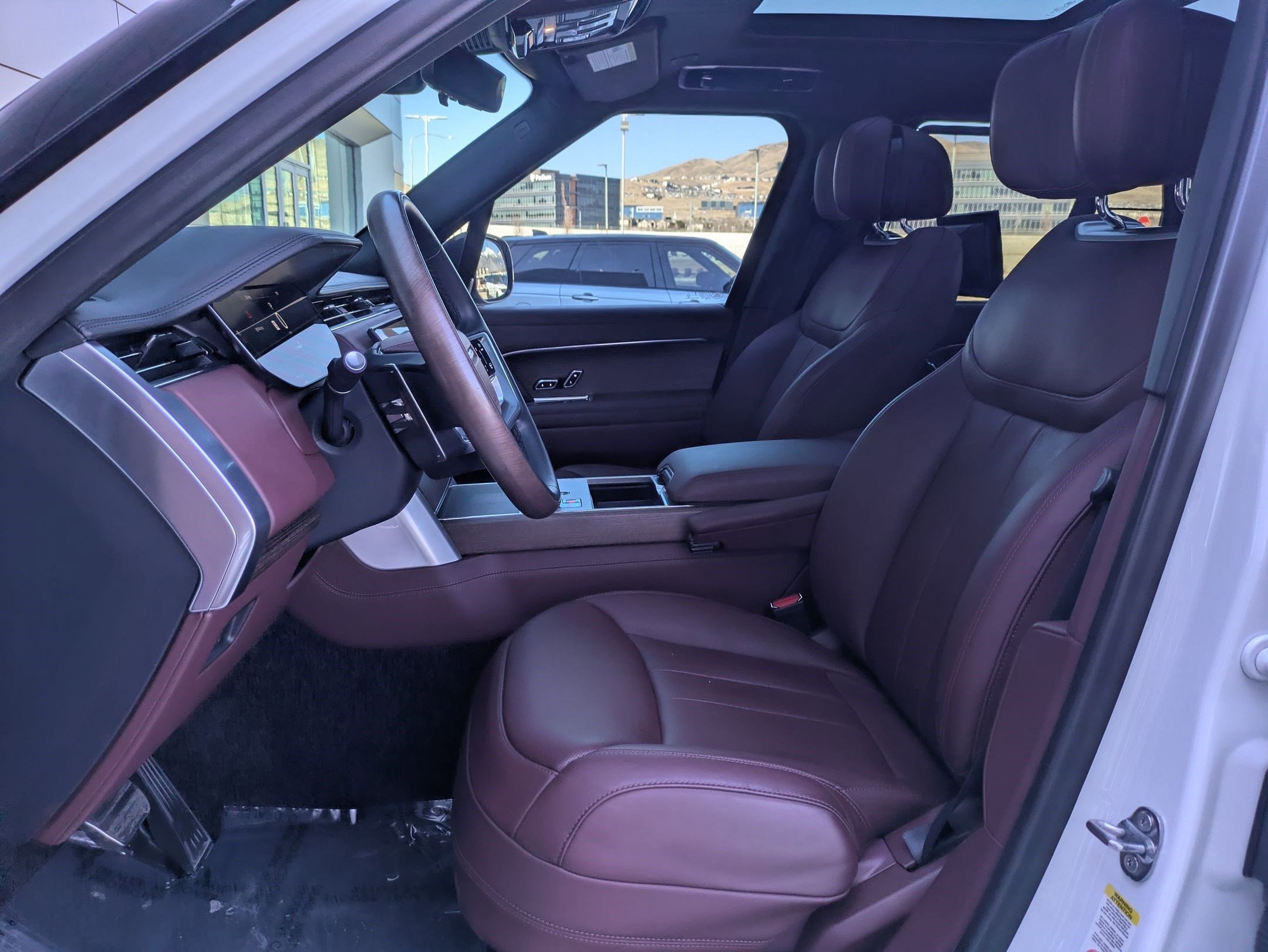 Certified 2024 Land Rover Range Rover Autobiography image 24