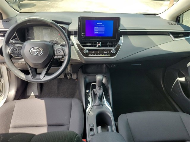 Used 2025 Toyota Corolla LE image 9