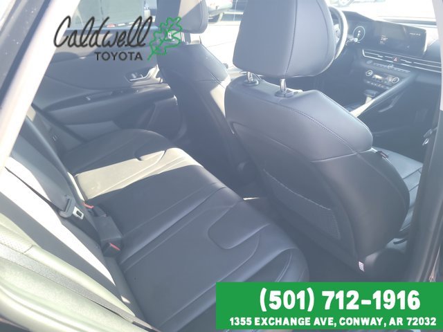 Used 2023 Hyundai Elantra Limited image 28