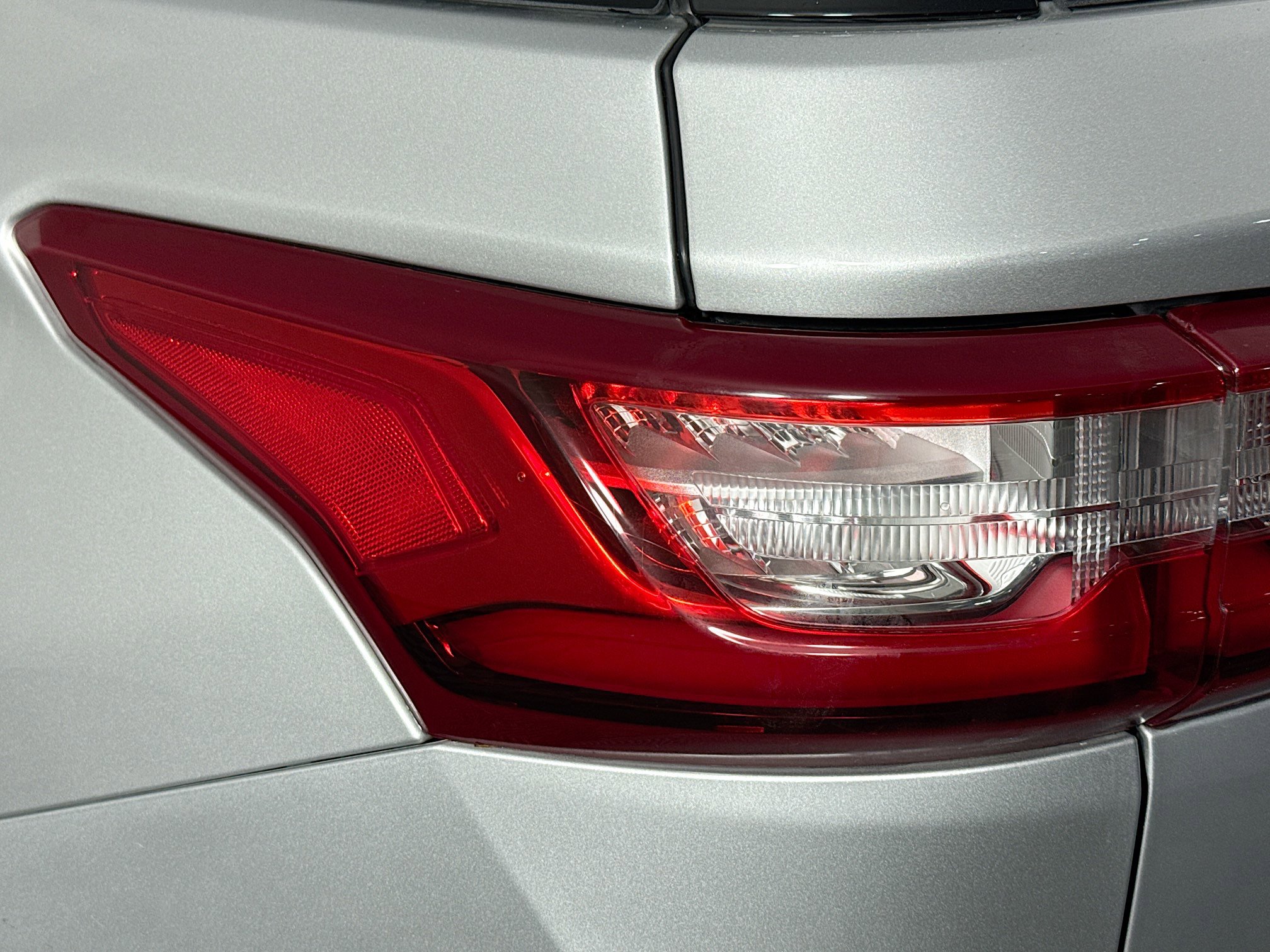 Used 2020 Chevrolet Traverse LS image 35