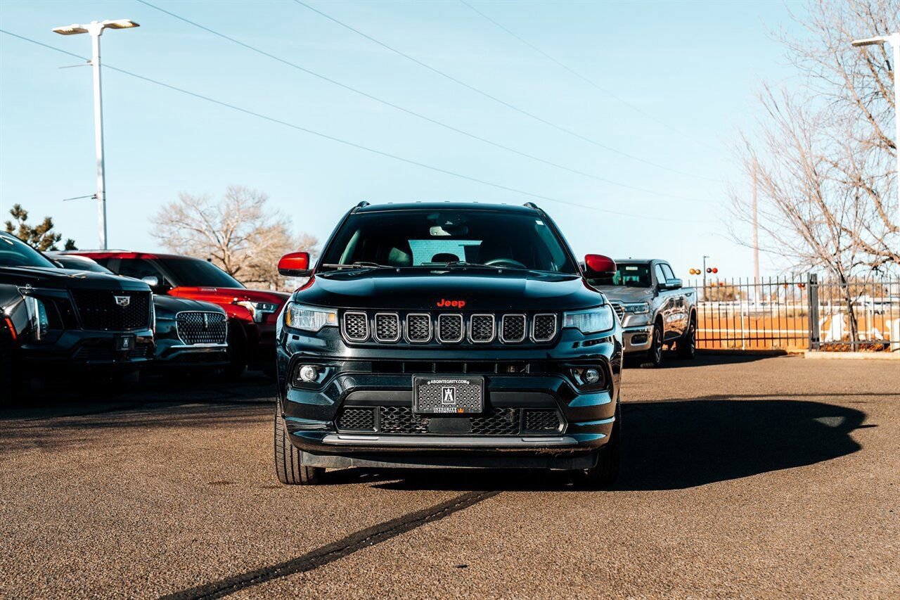 Used 2023 Jeep Compass Limited AWD/4WD image 2