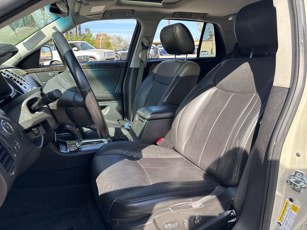 Used 2010 Cadillac DTS Luxury image 7