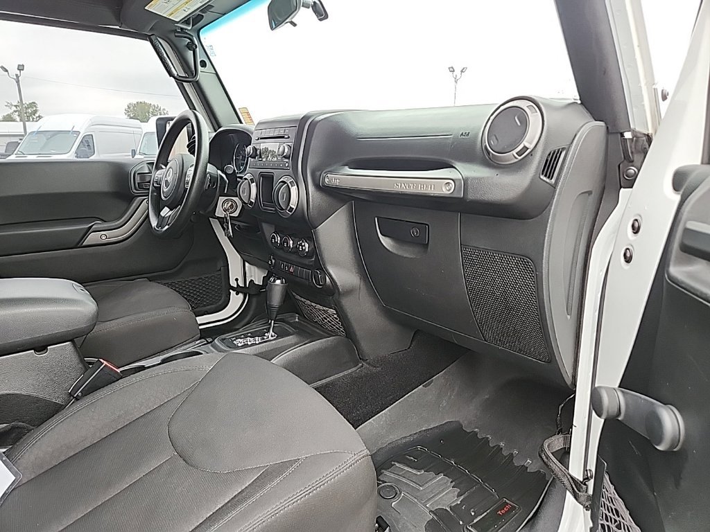 Used 2017 Jeep Wrangler Sport AWD/4WD image 27