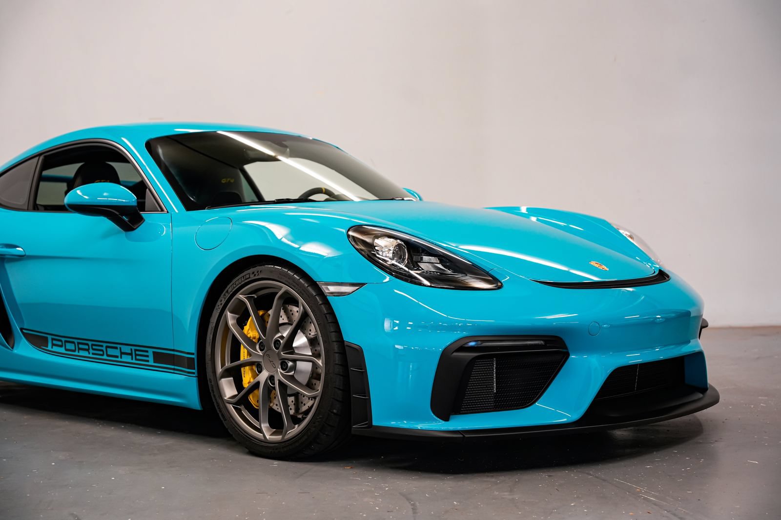 Used 2021 Porsche 718 Cayman GT4 RWD image 36