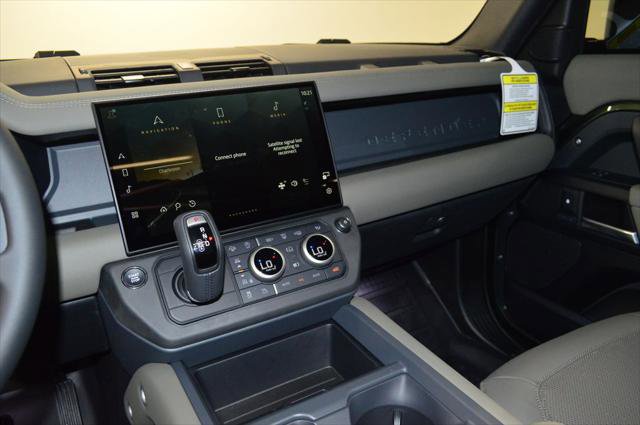 New 2026 Land Rover Defender 110 X-Dynamic SE AWD/4WD image 24