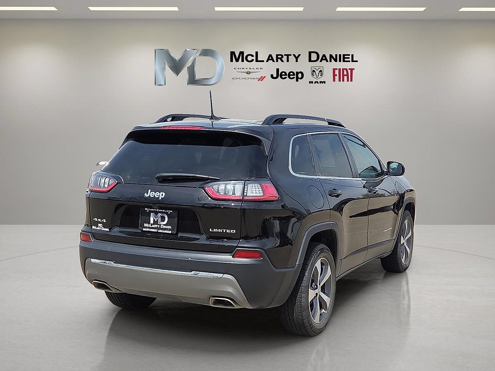 Used 2022 Jeep Cherokee Limited AWD/4WD image 5