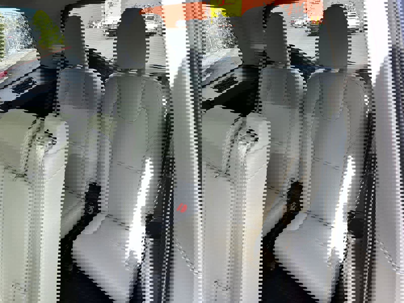 Used 2023 Volvo XC90 T8 Plus image 31