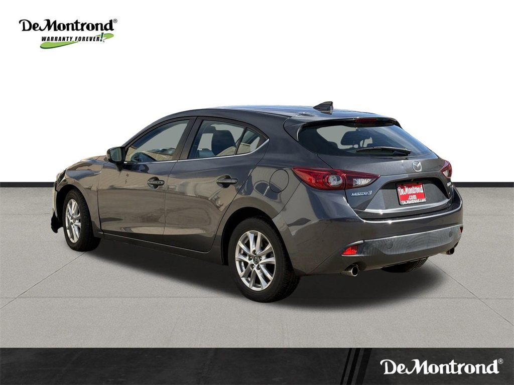 Used 2016 MAZDA MAZDA3 i Touring w/ Popular Equipment Package image 5