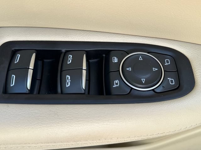 Used 2018 Cadillac XT5 Luxury AWD/4WD image 28