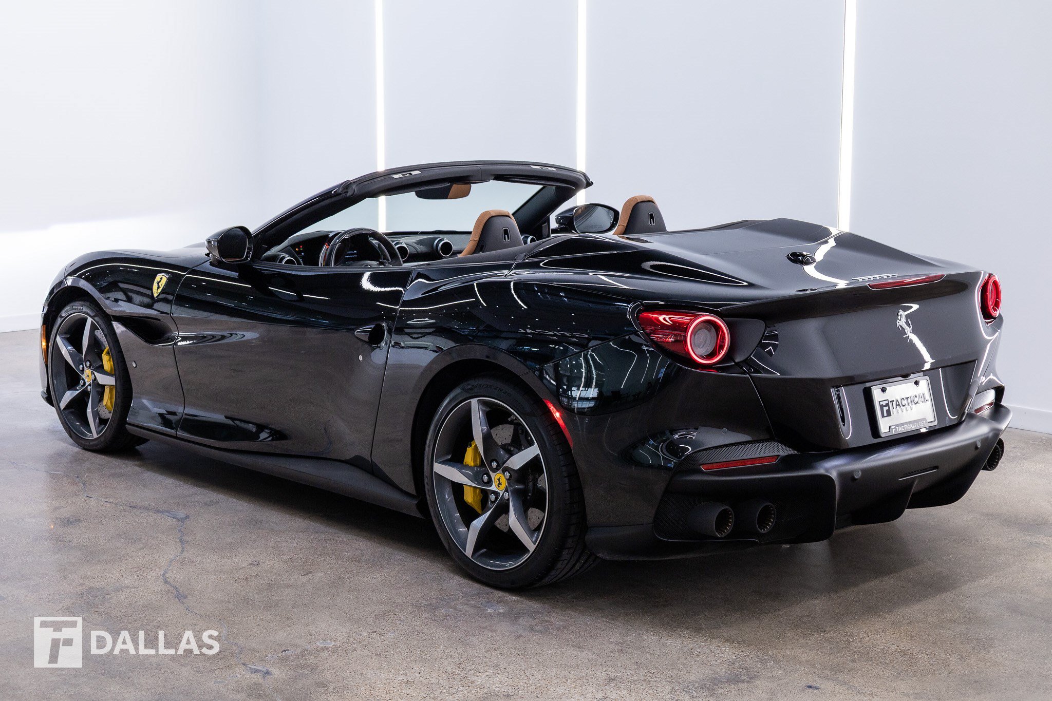 Used 2023 Ferrari Portofino M RWD image 8