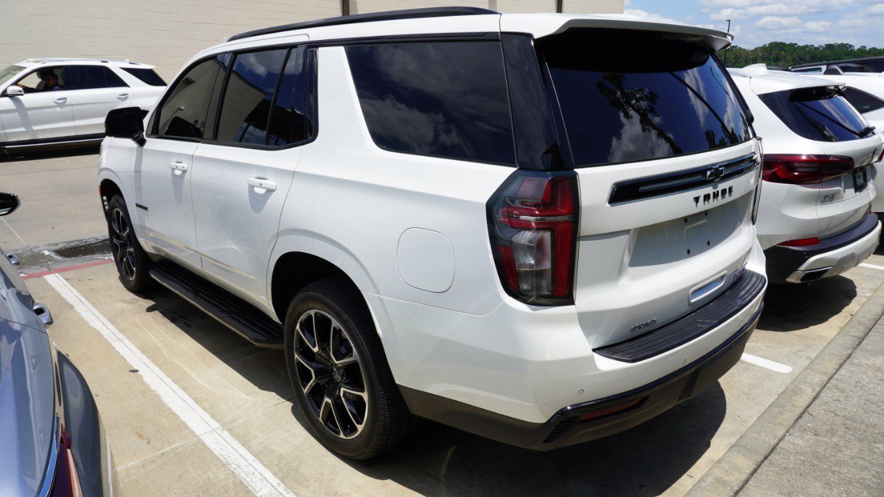 Used 2024 Chevrolet Tahoe RST w/ Luxury Package RWD image 6