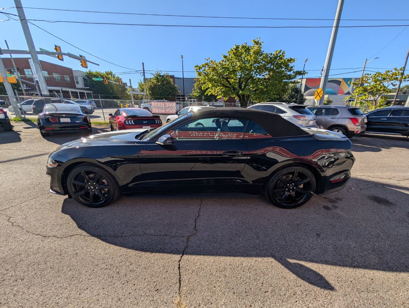 Used 2018 Ford Mustang Premium w/ Black Accent Package image 9