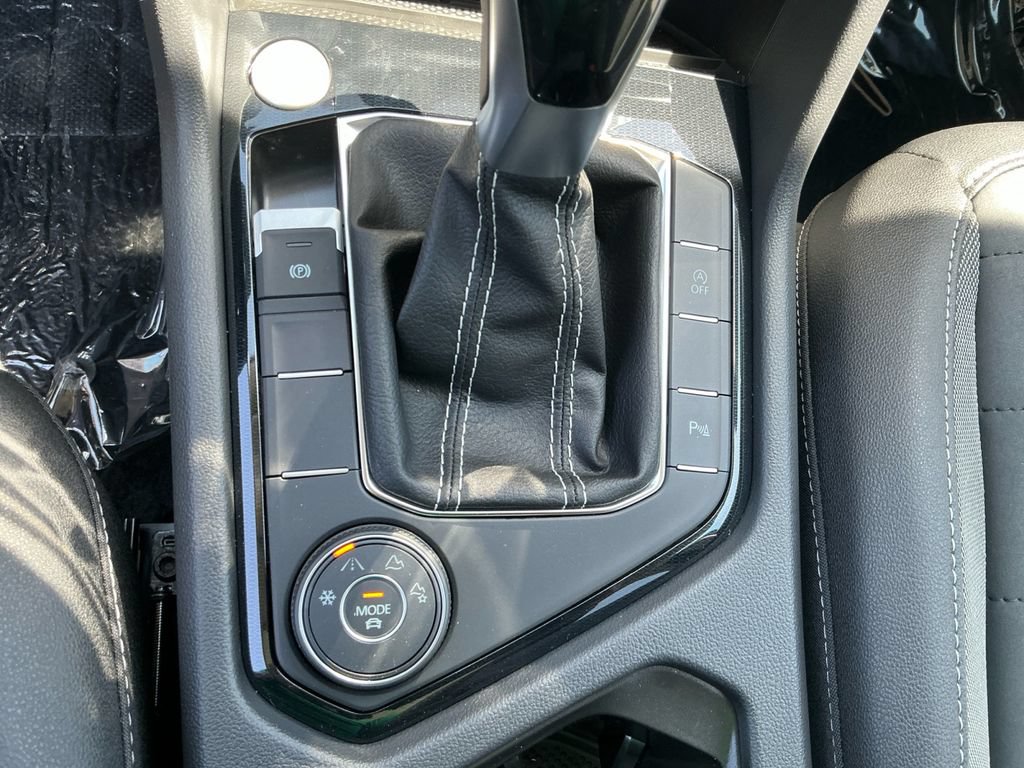 New 2026 Volkswagen Taos SE AWD/4WD image 23