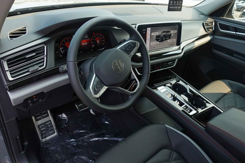 New 2026 Volkswagen Atlas Peak Edition image 13