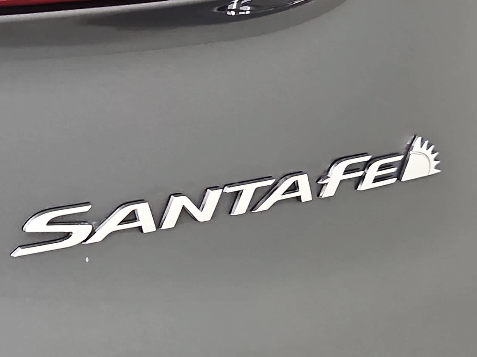 Used 2020 Hyundai Santa Fe SE FWD image 12