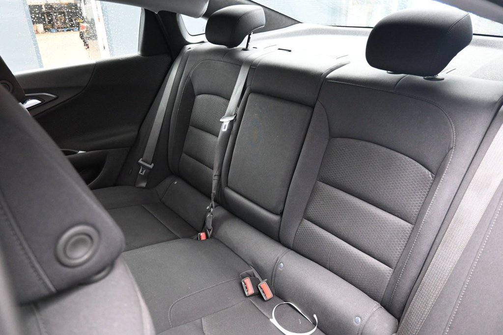 Used 2025 Chevrolet Malibu LT FWD image 19