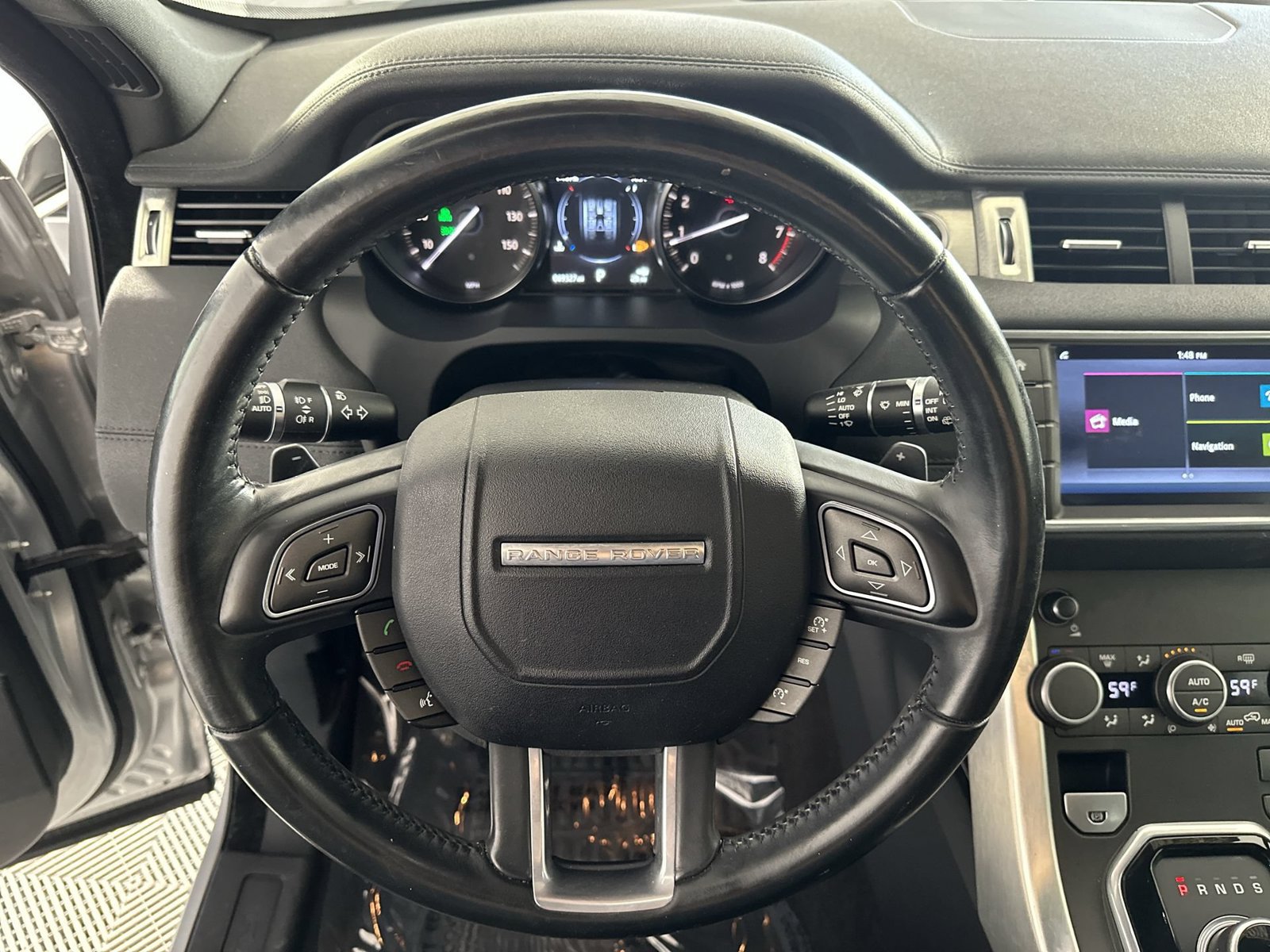 Used 2017 Land Rover Range Rover Evoque SE AWD/4WD image 14