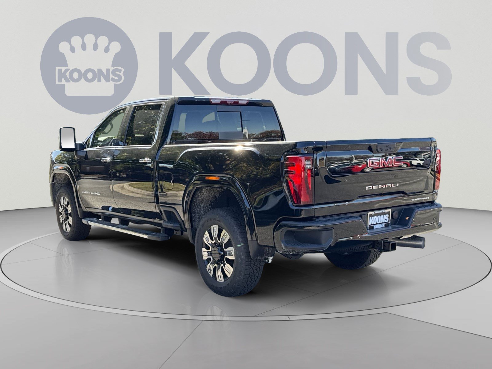 New 2026 GMC Sierra 2500 Denali w/ Denali Reserve Package AWD/4WD image 4