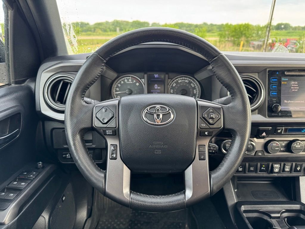 Used 2019 Toyota Tacoma TRD Off-Road AWD/4WD image 7
