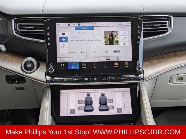 Certified 2022 Jeep Grand Wagoneer Series I w/ HD Trailer Tow Package AWD/4WD image 17