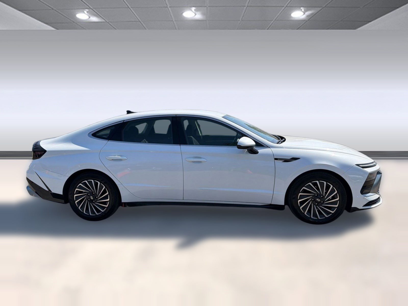 Used 2025 Hyundai Sonata SEL FWD image 8
