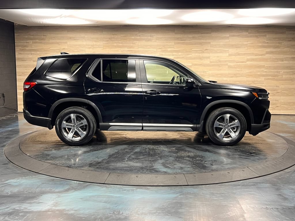Used 2025 Honda Pilot EX-L image 31