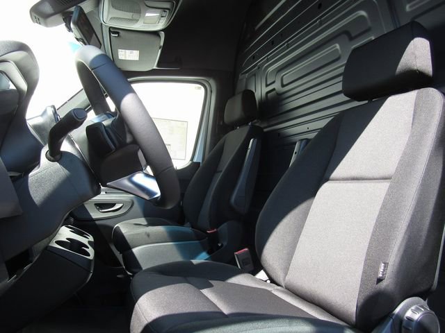 New 2025 Mercedes-Benz Sprinter 2500 image 10