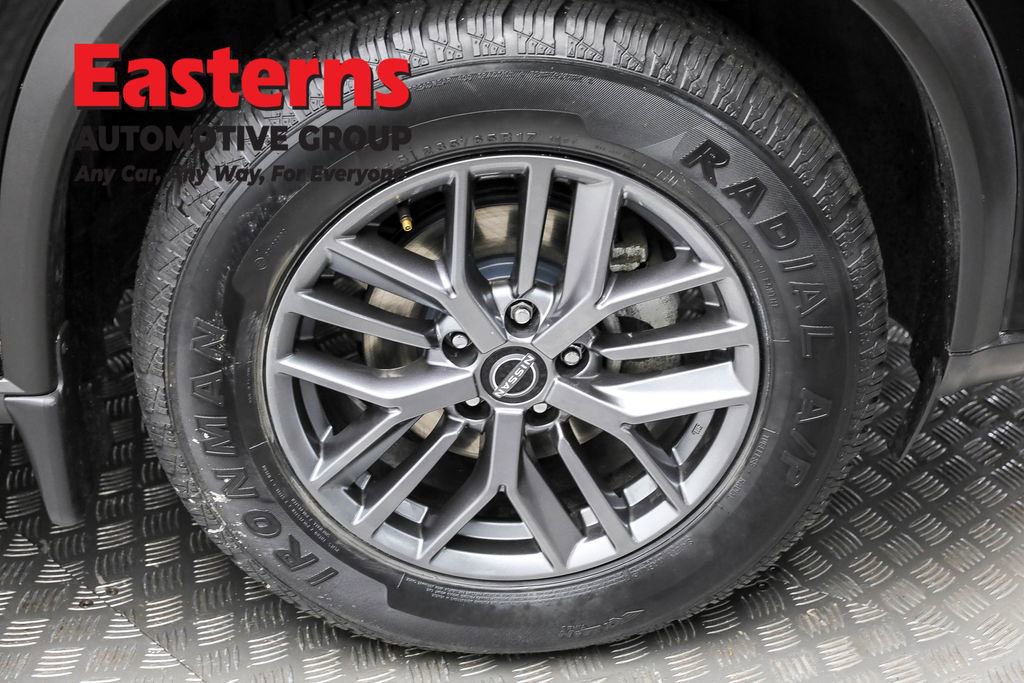 Used 2022 Nissan Rogue S image 28