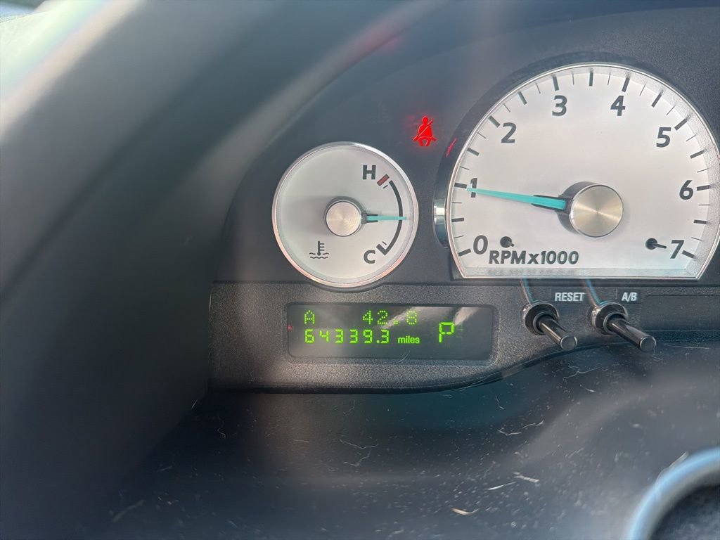 Used 2003 Ford Thunderbird image 5