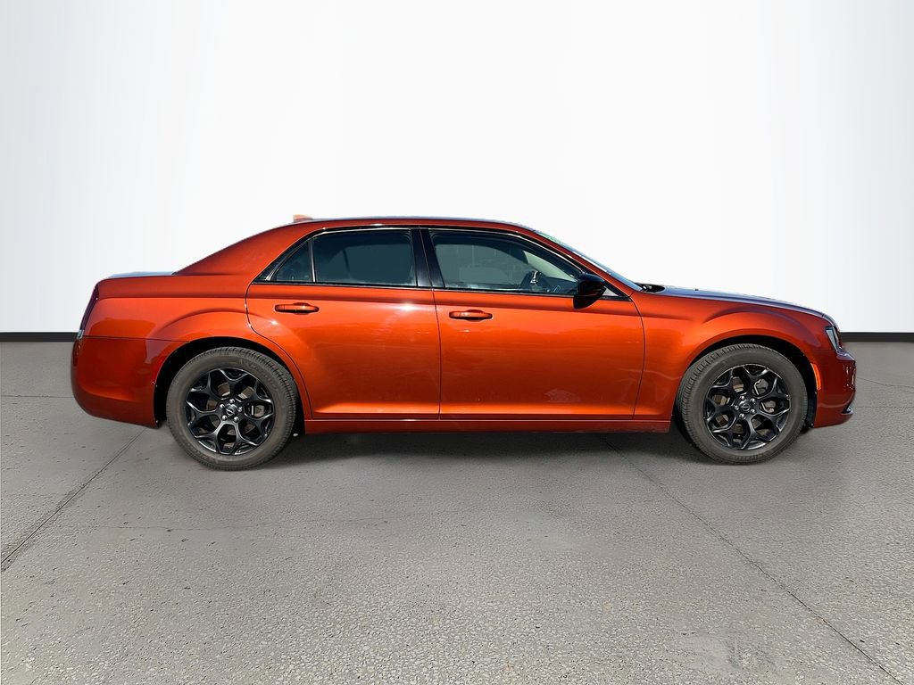 Certified 2020 Chrysler 300 Touring w/ Sport Appearance Package image 8