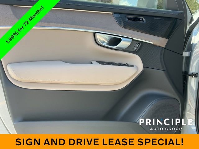 New 2026 Volvo XC90 B6 Plus w/ Protection Package Premier image 21