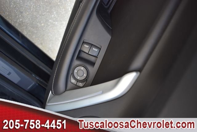 Used 2018 Chevrolet Camaro SS image 17