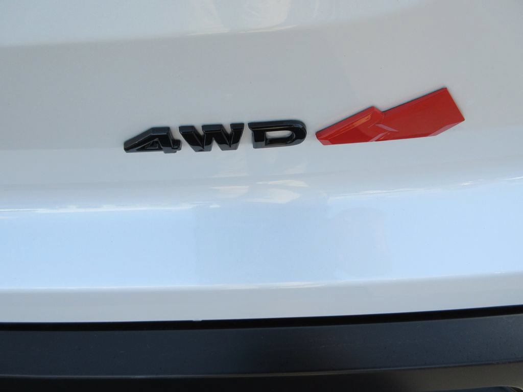 Used 2026 Nissan Pathfinder Rock Creek AWD/4WD image 10