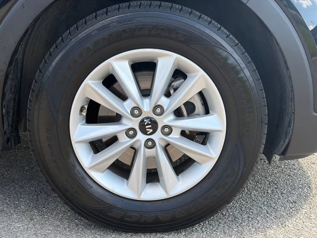 Used 2019 Kia Sorento FWD w/ Option Group 020 image 3