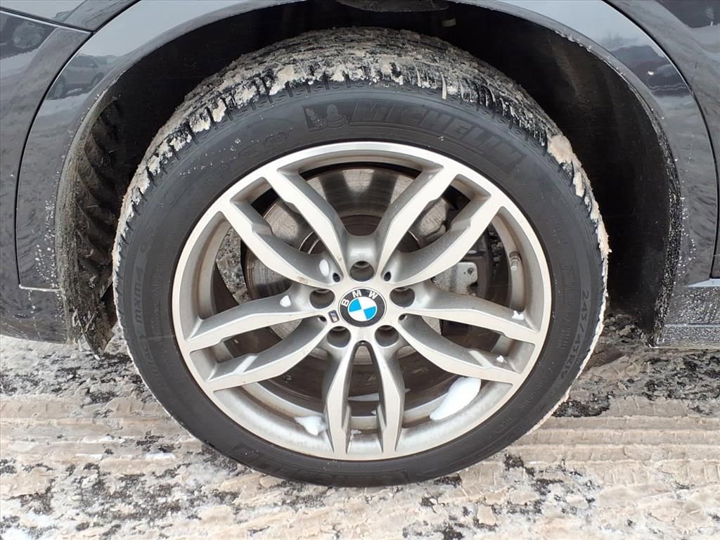 Used 2018 BMW X4 M40i image 9