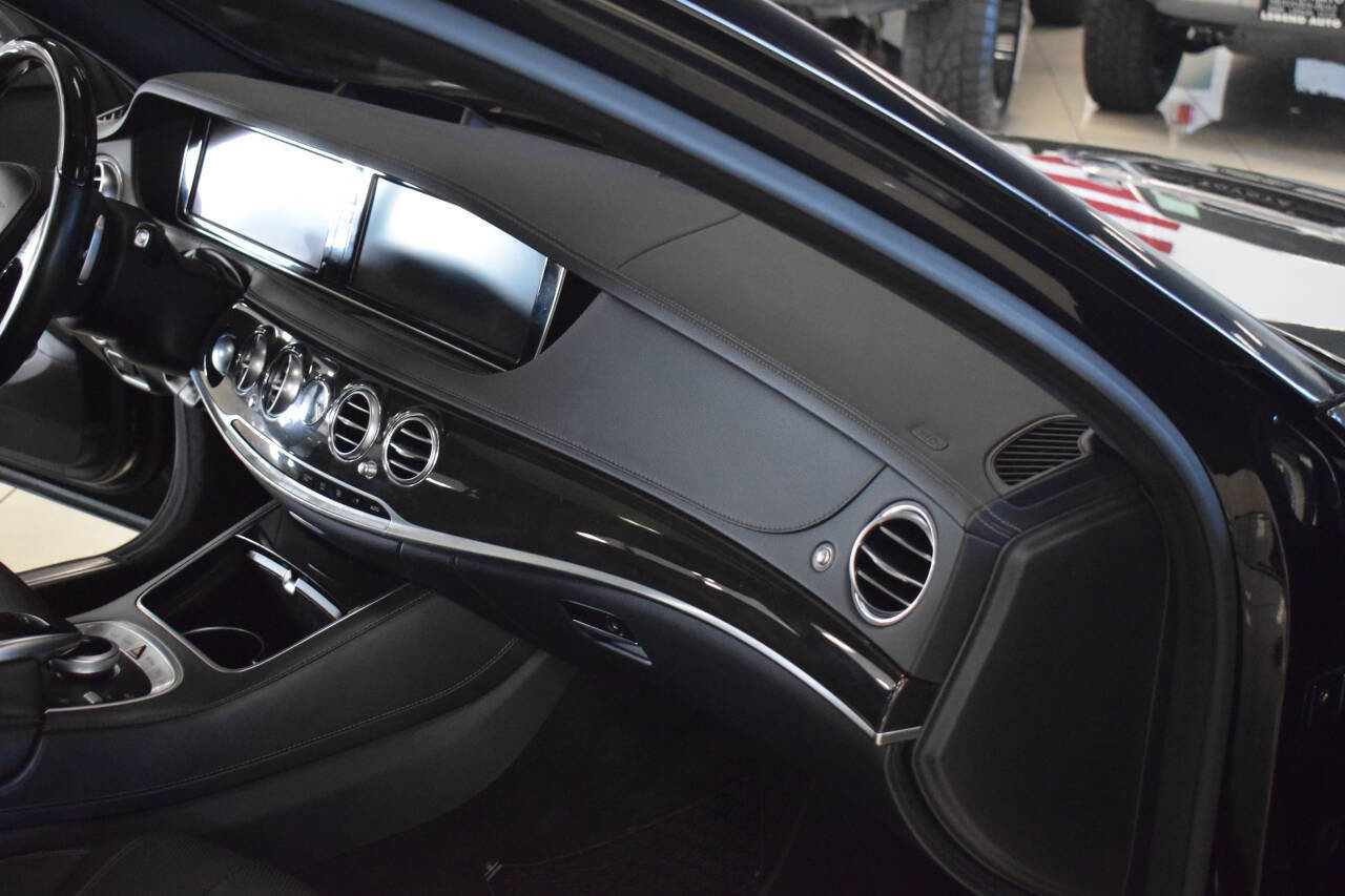 Used 2015 Mercedes-Benz S 550 Sedan image 24