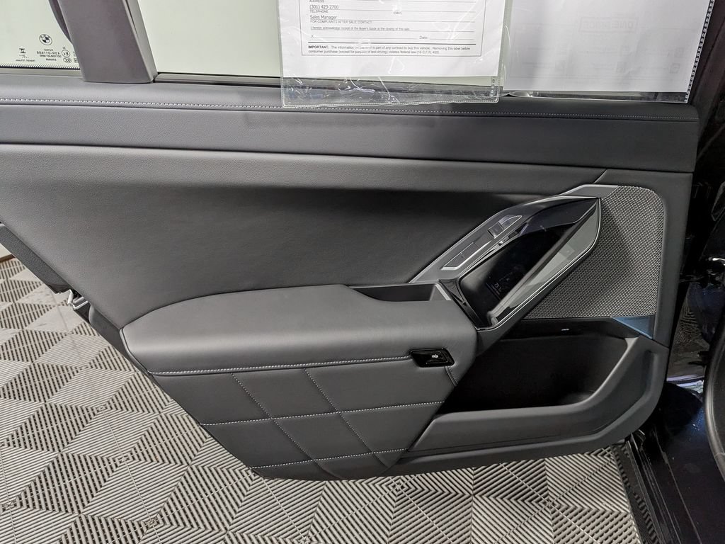 Used 2026 BMW i7 xDrive60 AWD/4WD image 46