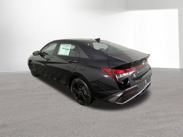 New 2026 Hyundai Elantra Sport FWD image 32
