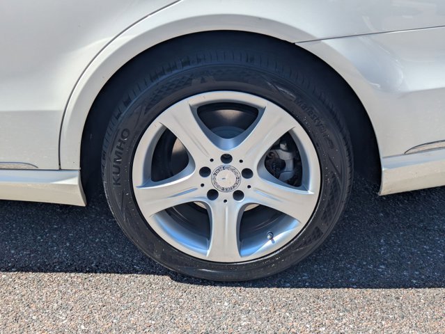 Used 2016 Mercedes-Benz E 350 Sedan image 22