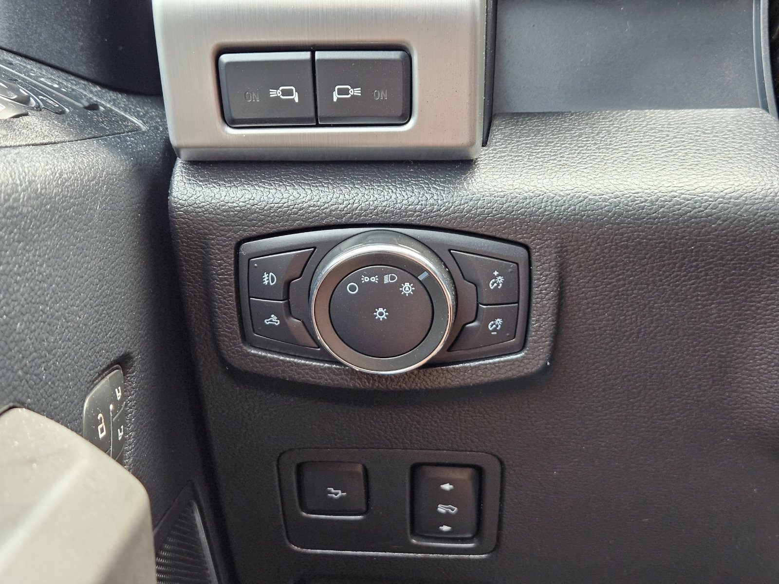 Used 2021 Ford F250 Platinum AWD/4WD image 26