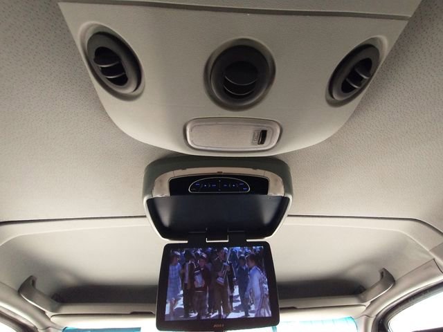 Used 2017 Mercedes-Benz Sprinter 2500 image 44