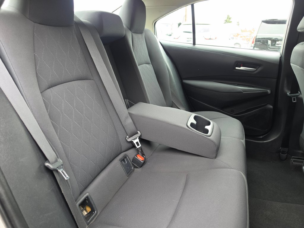 Used 2020 Toyota Corolla LE FWD image 17