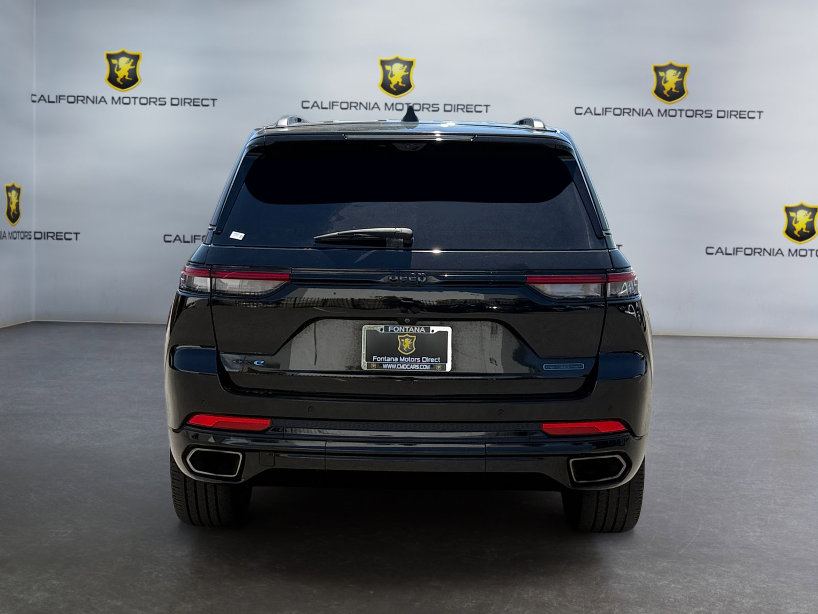 Used 2023 Jeep Grand Cherokee 30th Anniversary AWD/4WD image 4