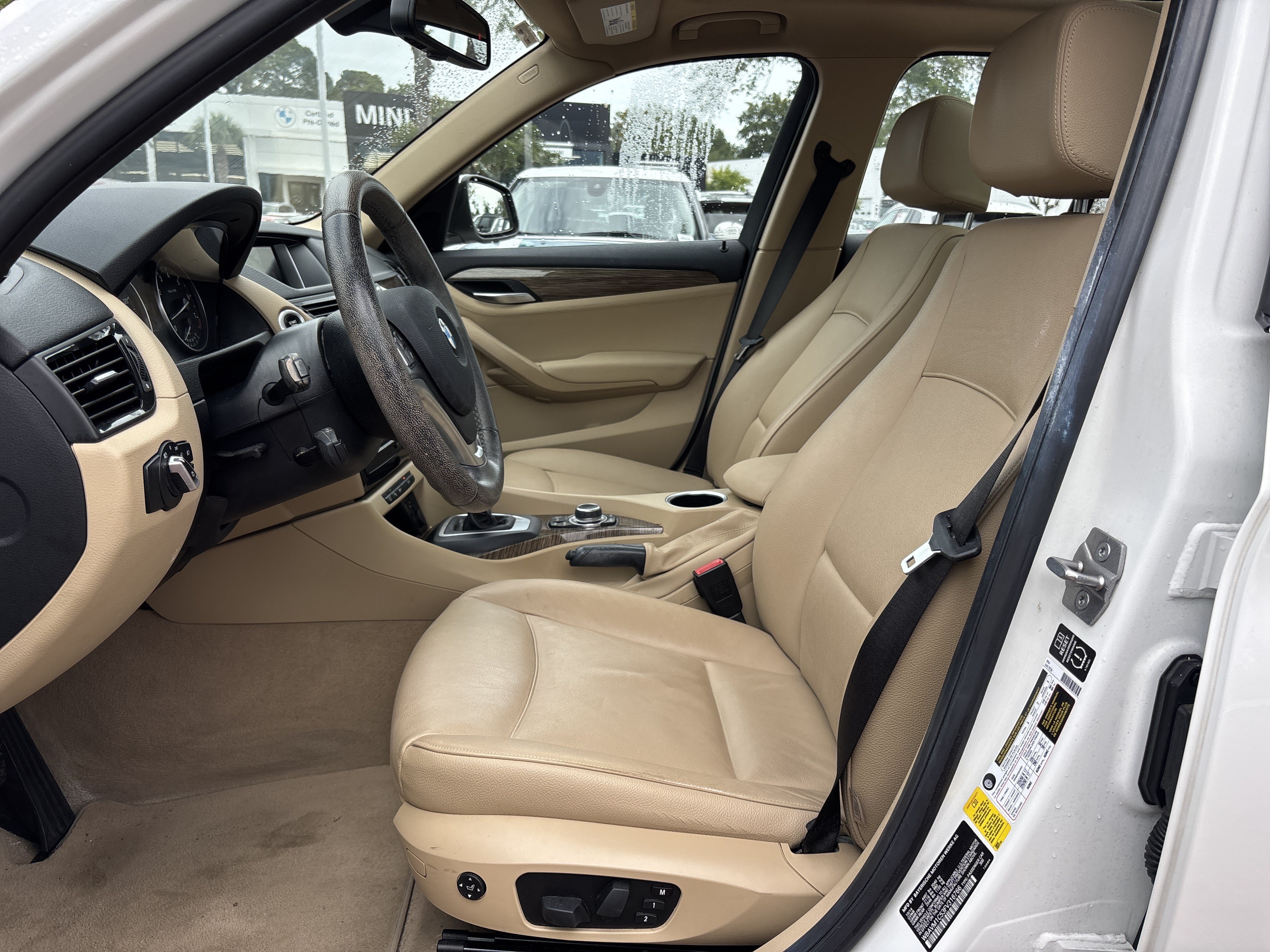 Used 2015 BMW X1 sDrive28i RWD image 16