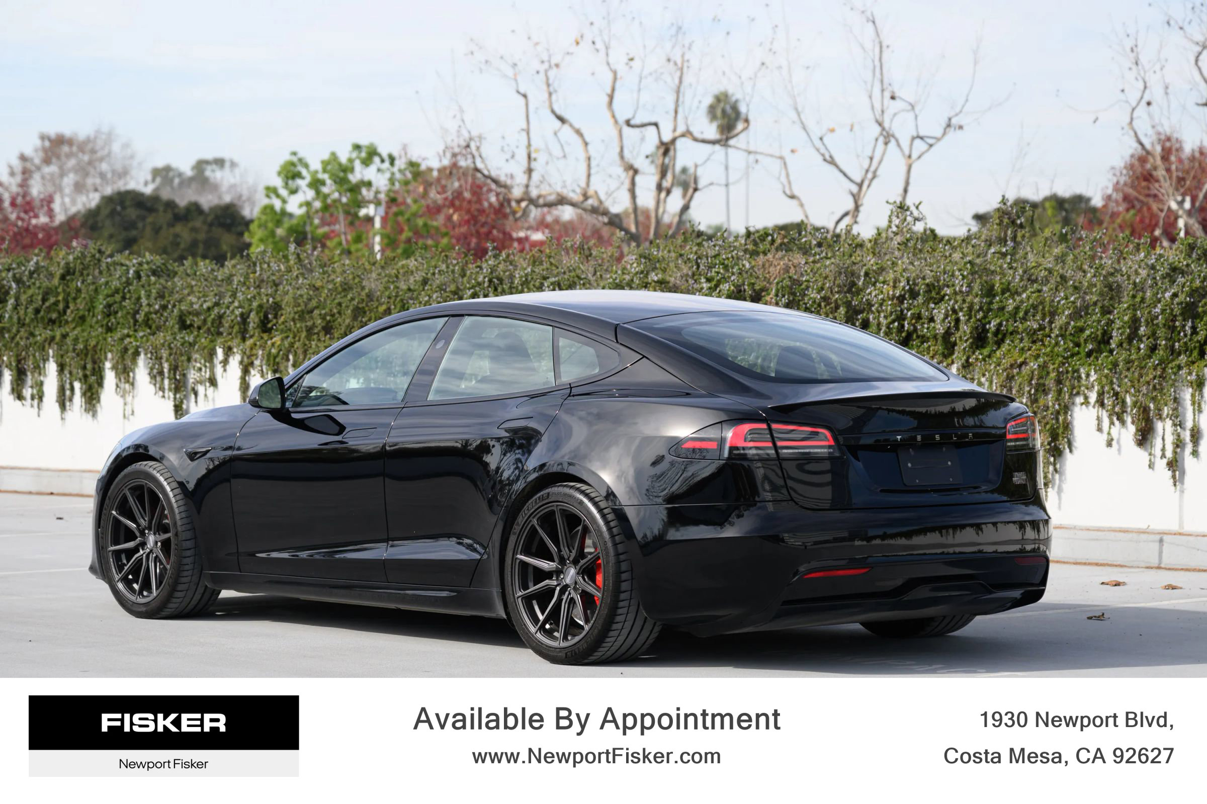 Used 2023 Tesla Model S Plaid image 3