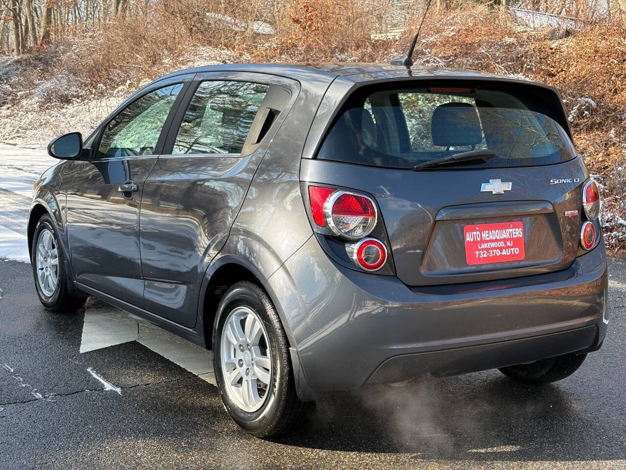 Used 2012 Chevrolet Sonic LT FWD image 6