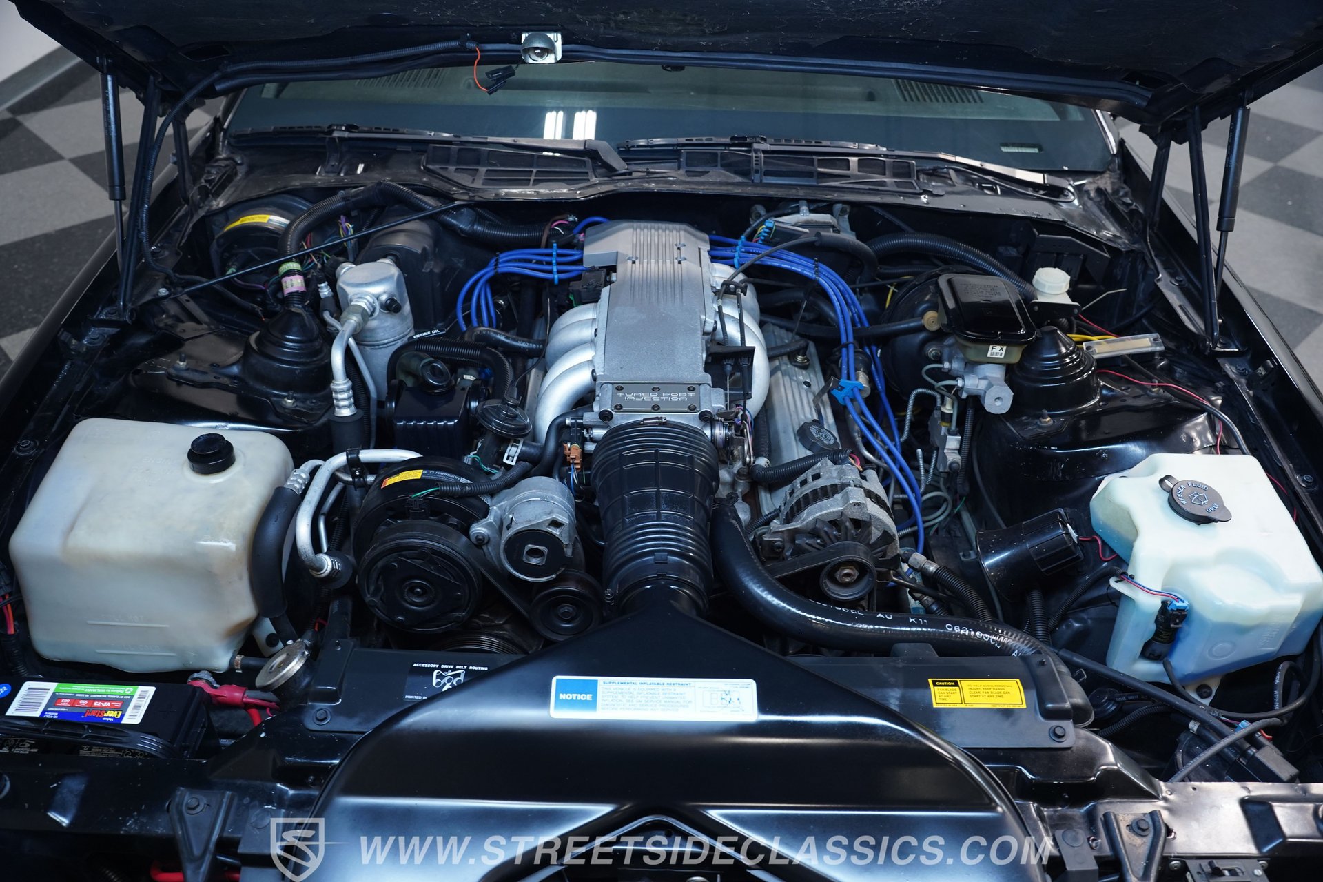 Used 1991 Chevrolet Camaro Z28 RWD image 34